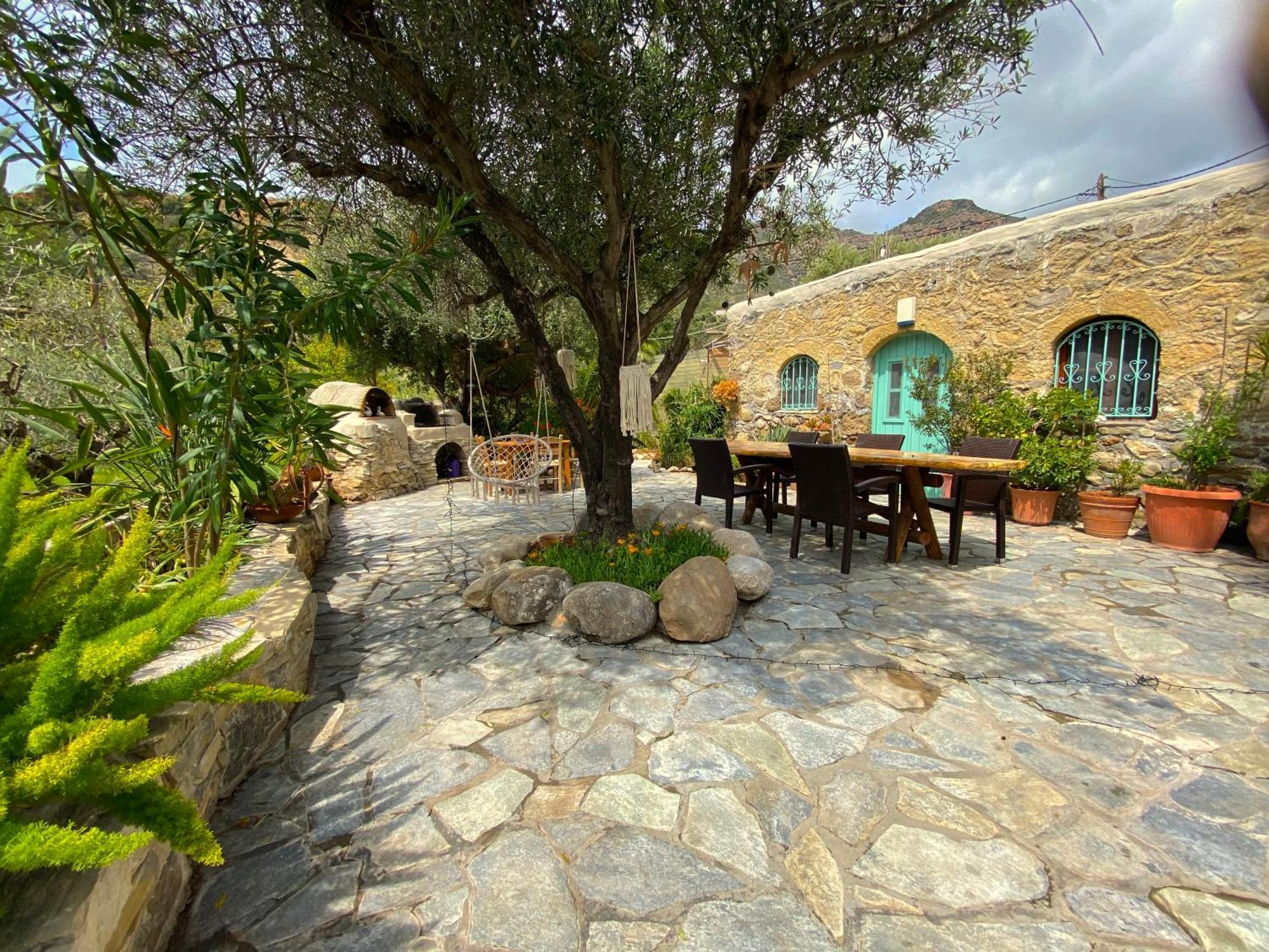 Natura Cottages Makrýgialos Exteriör bild